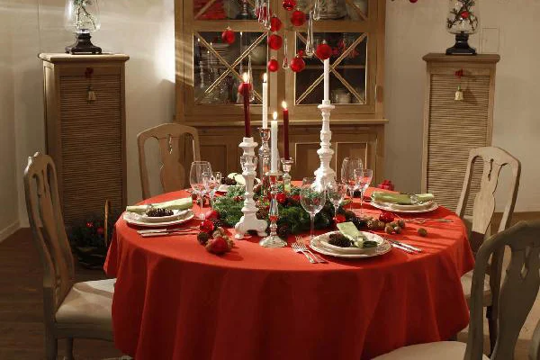 Будем потчевать гостей: новогодняя сервировка стола