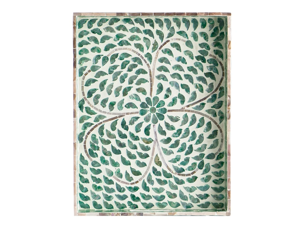 Поднос с отделкой раковинами устриц 834005