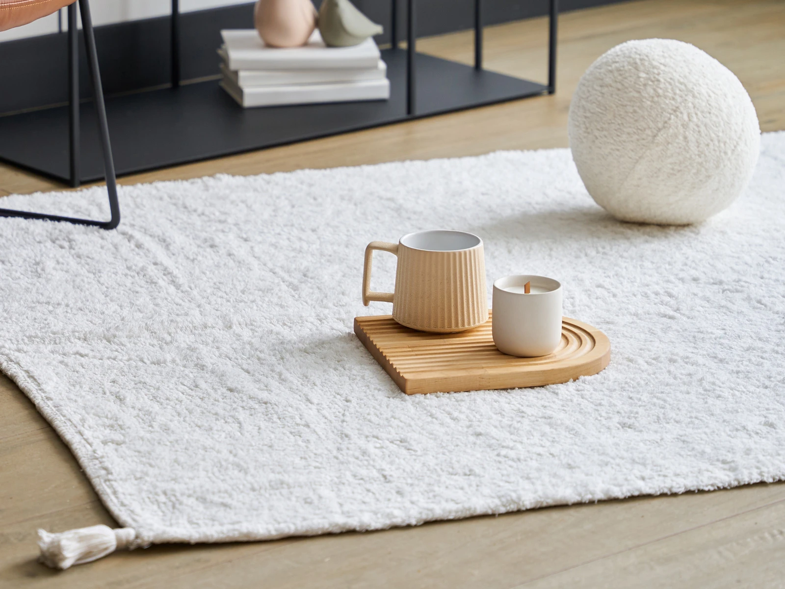 Арома свеча Omini в бетонном стакане 150 мл Пряный мед и тонка 881225  - фото 8