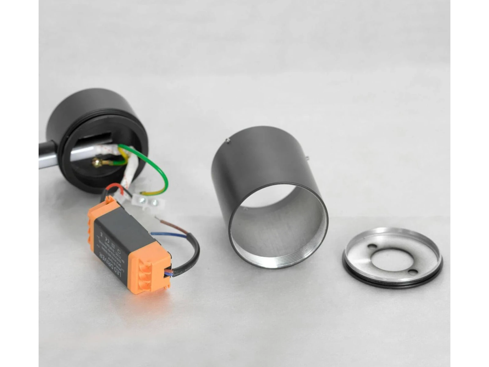 Настенный светодиодный светильник Loft Bridgeport 899091