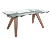 Обеденный стол
