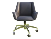 Кресло для посетителя Авиатор BLACK