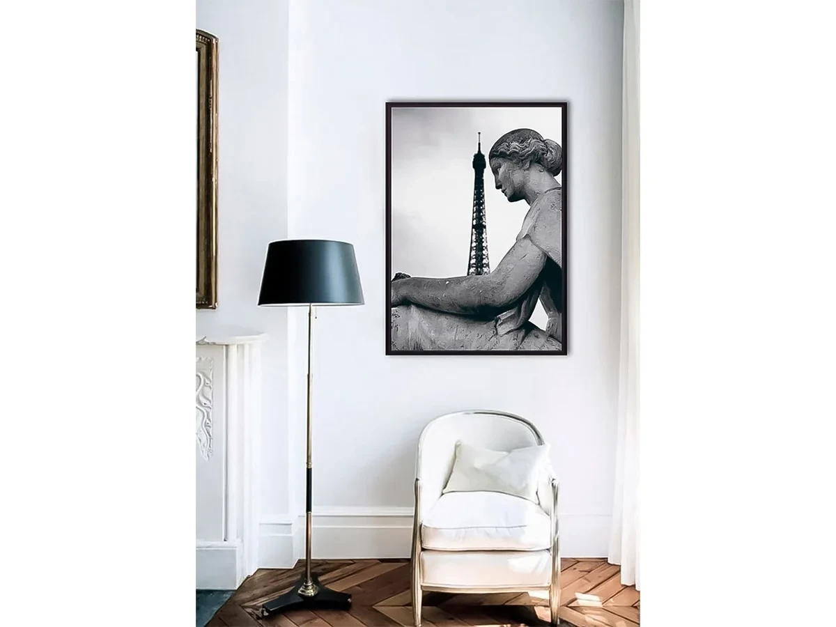 Постер в рамке Статуя женщины Париж 21х30 см 645318  - фото 4
