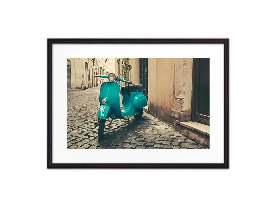 Постер в рамке Мотороллер Рим 30х40 см 645655  - фото 3
