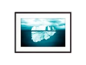 Постер в рамке Айсберг 40х60 см