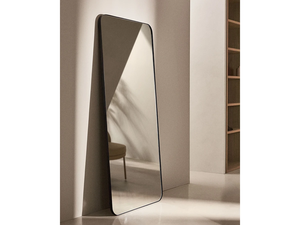 Черное металлическое зеркало Marco 960529