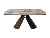 Стол обеденный