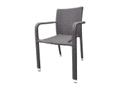 Стул плетеный из ротанга