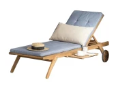 Шезлонг-лежак