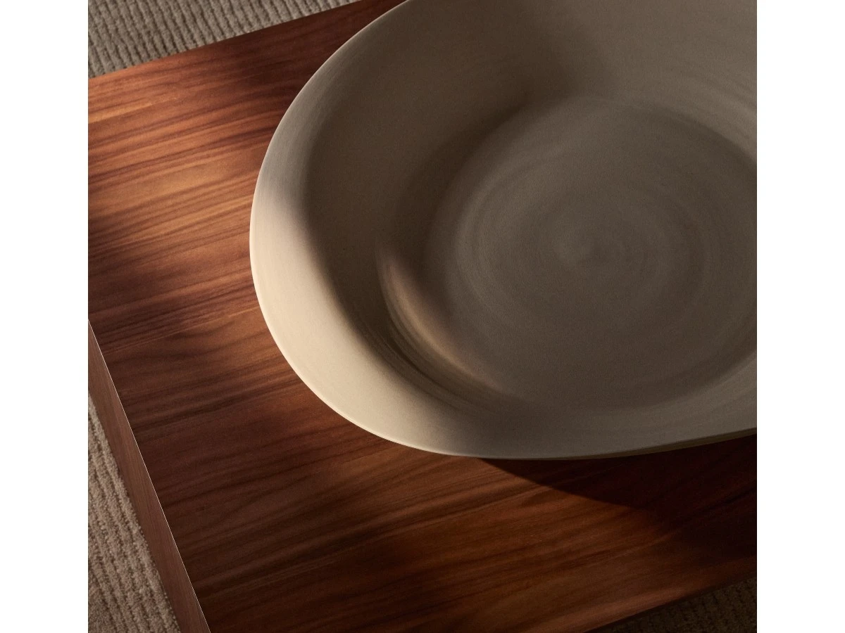 Керамический поднос Ebenor бежевого 962336