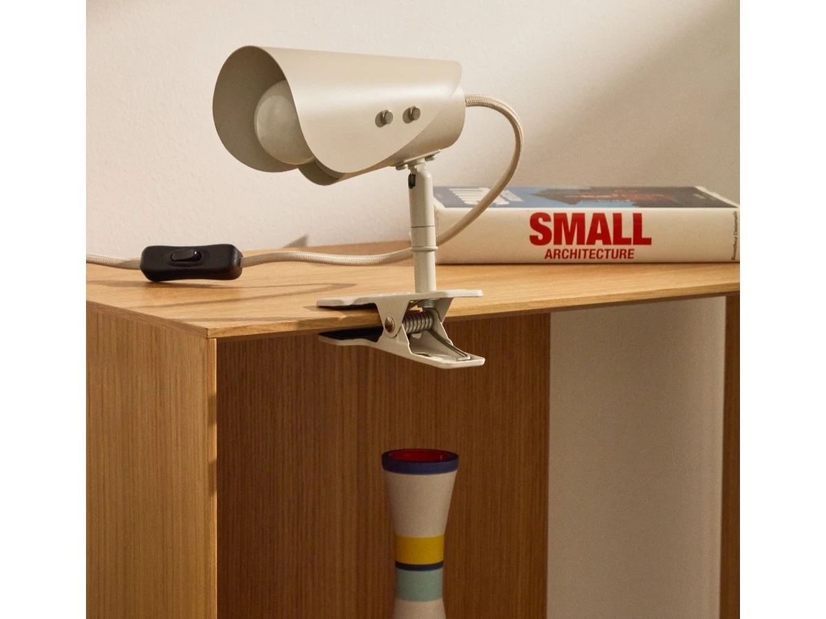 Маленькая настольная лампа Jula с зажимом 962375