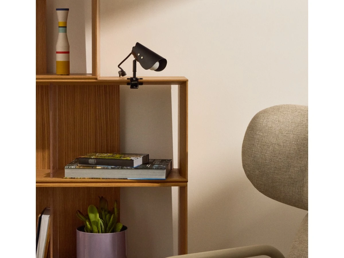 Маленькая настольная лампа Jula с зажимом 962379