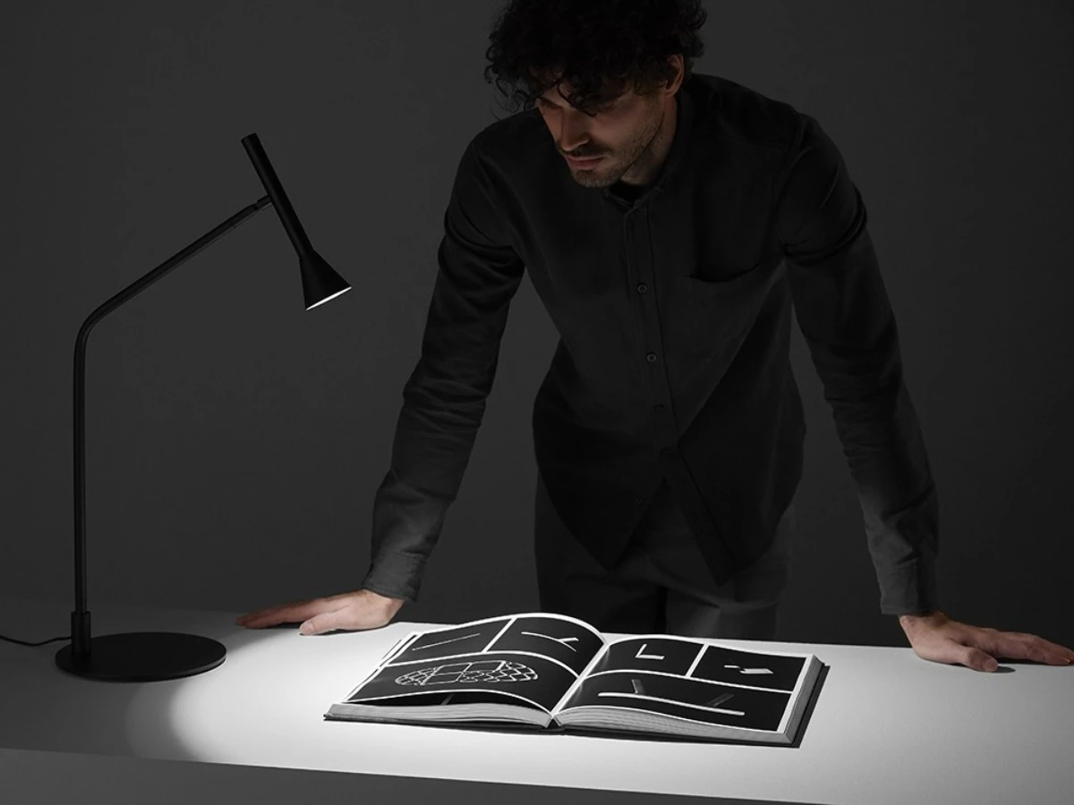 Настольная лампа Lyb черная 963397