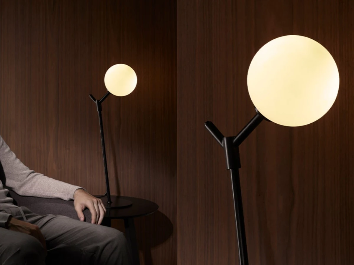 Настольная лампа Atom черная 963604