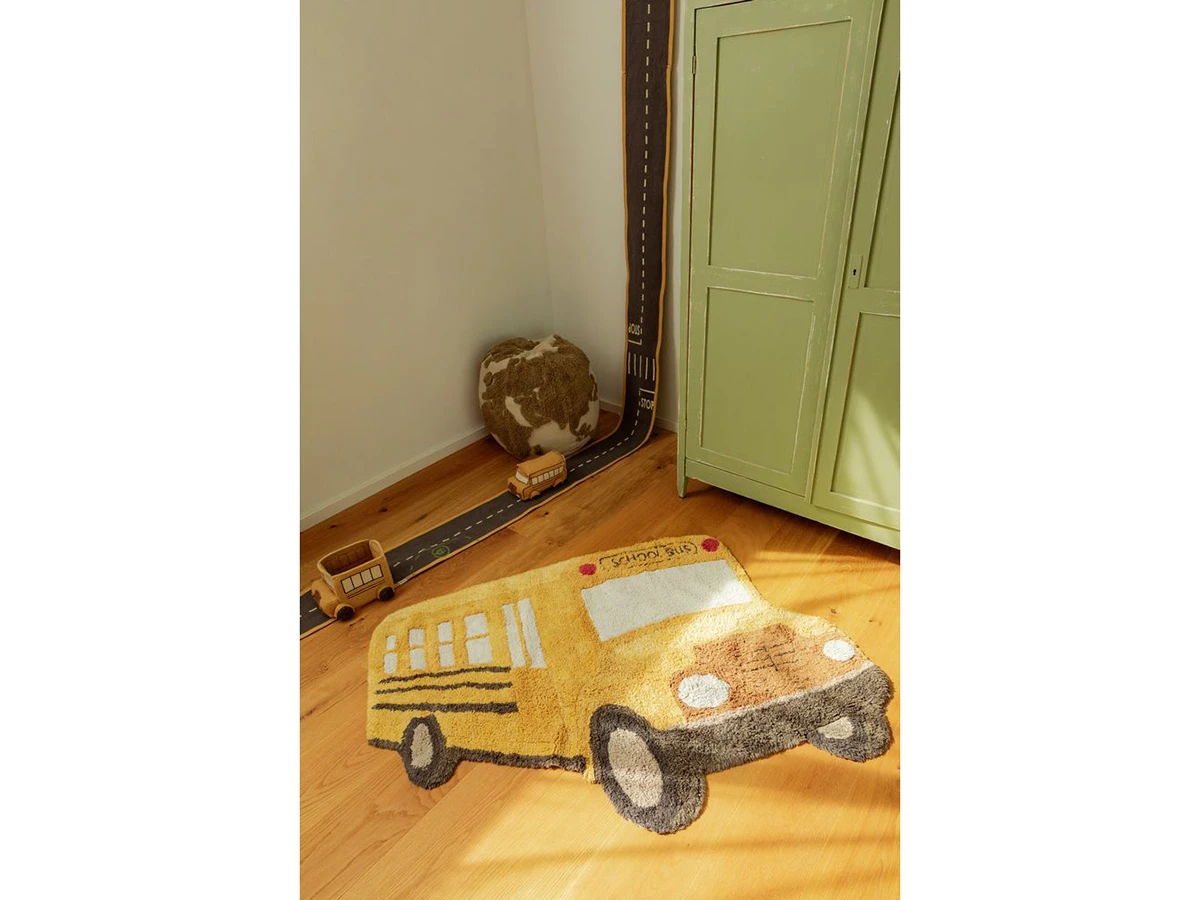 Ковер школьный автобус 130x90 967737