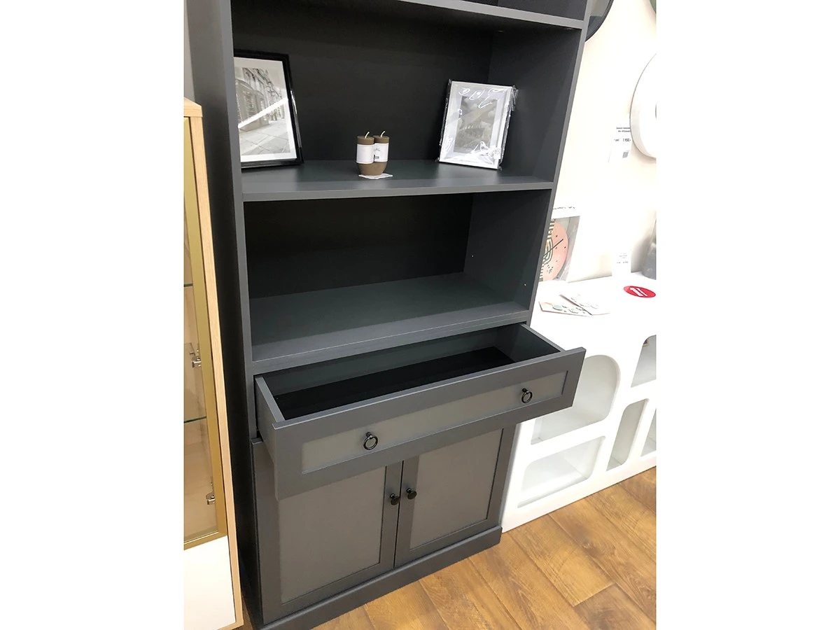 Стеллаж Caprio с ящиком и дверями 967900