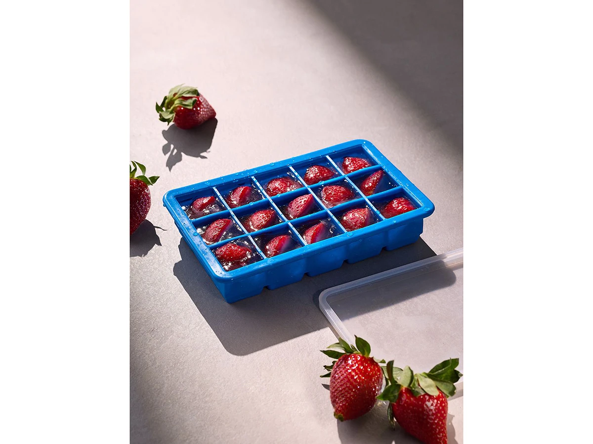 Форма для льда с крышкой Ice cubes 975367