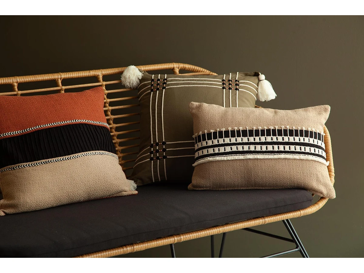 Чехол на подушку Tribal stripe 993048