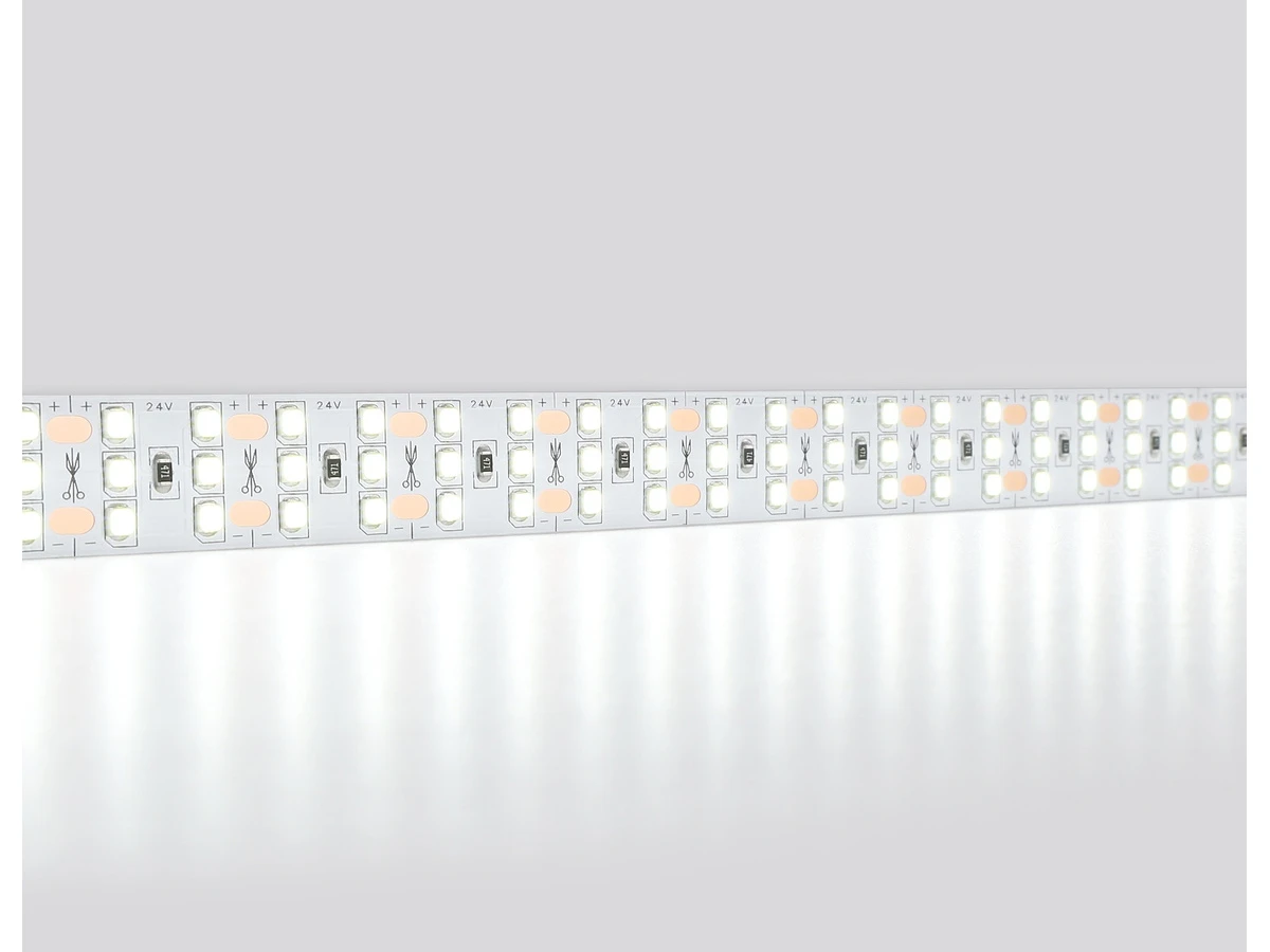 Светодиодная лента трехрядная GS3903 2835 324Led /26W m/ 24V IP20 6500K 5m (2 конт.) LED Strip 24V 1000777