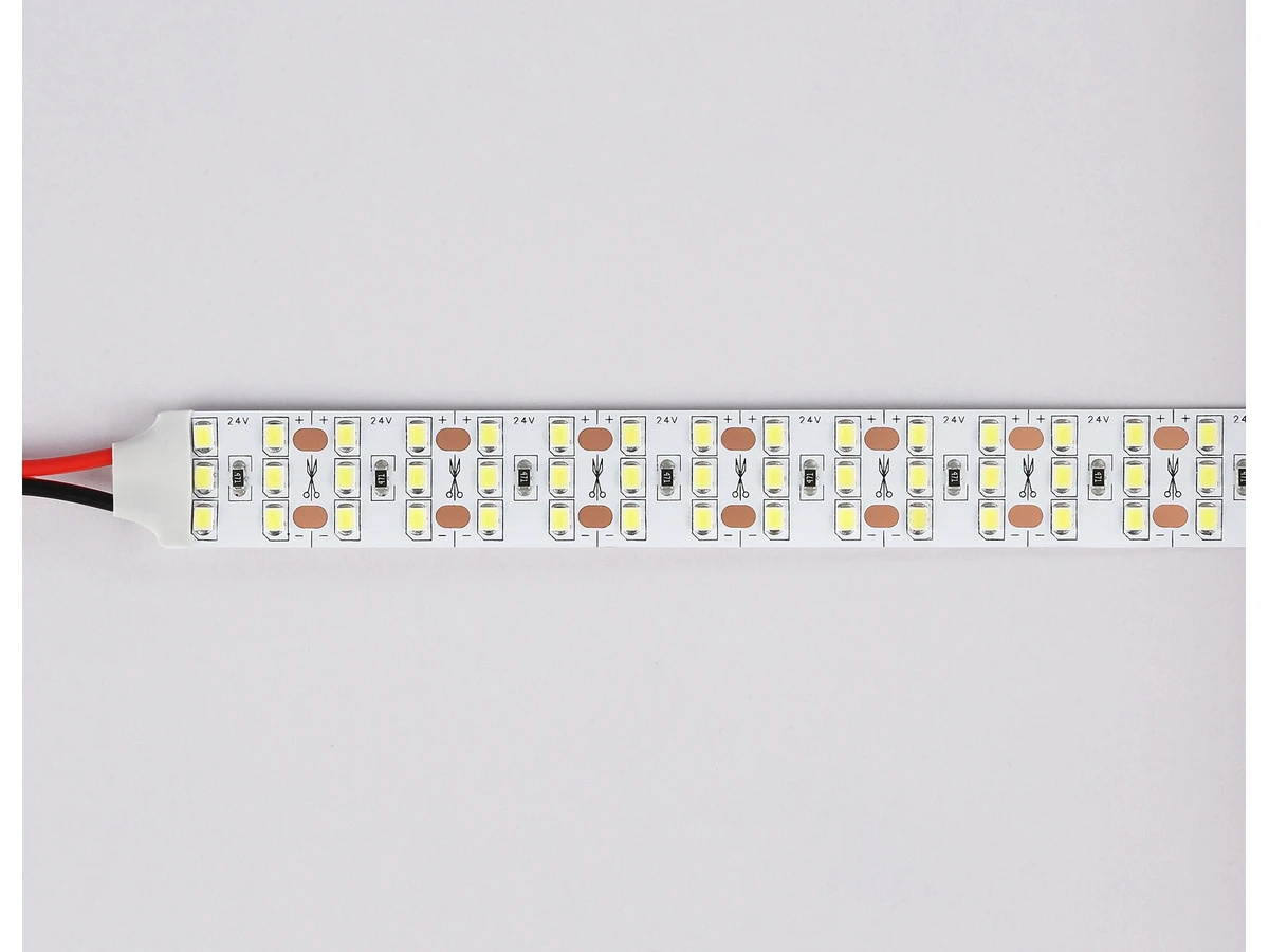 Светодиодная лента трехрядная GS3903 2835 324Led /26W m/ 24V IP20 6500K 5m (2 конт.) LED Strip 24V 1000777  - фото 4