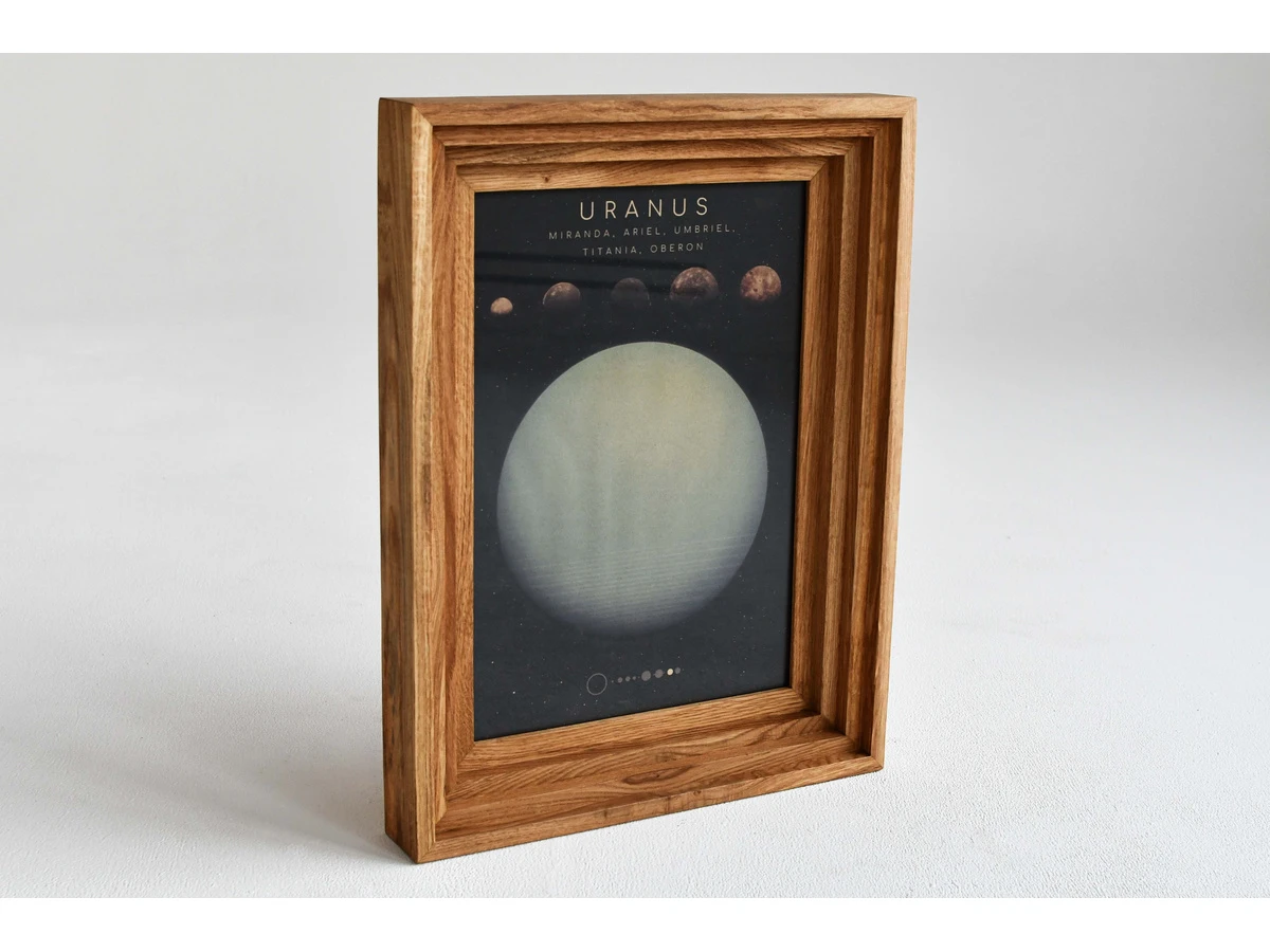 Дубовая Рама С Постером Uranus 1001612