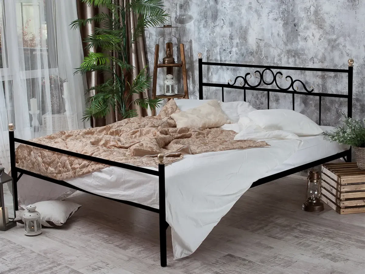 Дизайн спальни с кованной кроватью (66 фото)