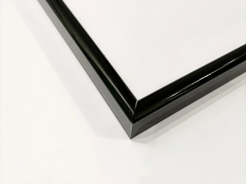 Черная рамка из алюминия ROUNDED 9 - 30x40 см 704165  - фото 3