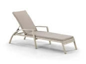 Шезлонг-лежак