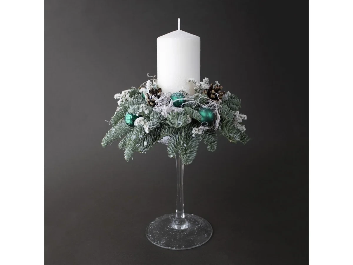Высокий подсвечник еловый 708399